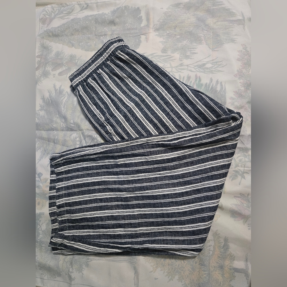 Old Navy Navy and White Striped Pants